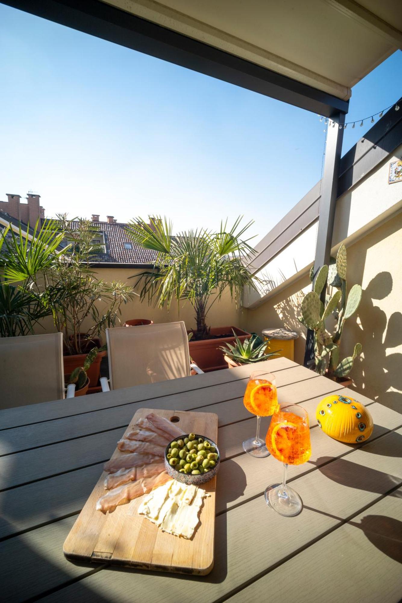 Flat With Terrace Close To Forum And Milanofiori Metro Assago Exteriör bild